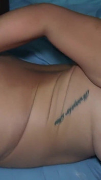 Suki accro au sexe avec un noir