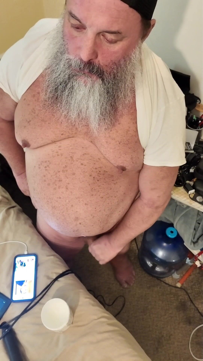 GeneWadexxx: Bear Stepdaddy Cock
