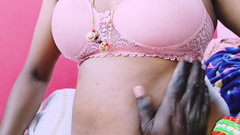 Telugu honey lips: Une belle-fille se fait baiser par un nombril, dirty talk...