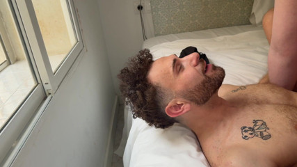 8IncherGinger: Fofa gêmea é usada por top alfa dominante