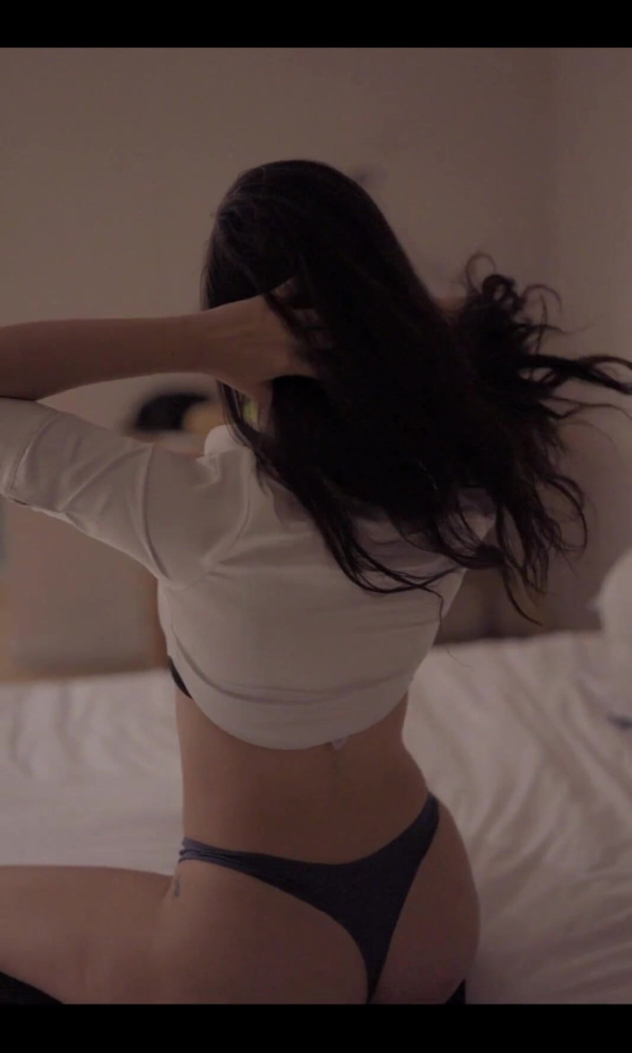SharonDeluxe: 願い事をして 隣で目を覚まして