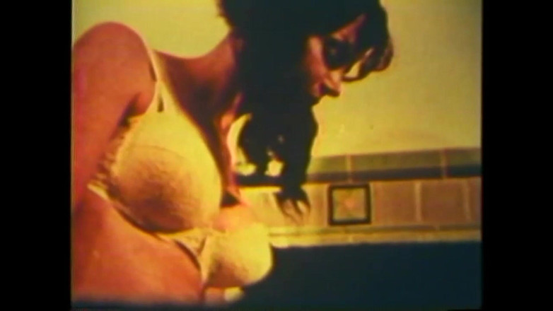 Vintage megastore: Ve vaně se dotýkám tvého penisu