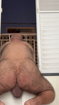 Naked Daddy Exposing to the Street and Cumming on Cam