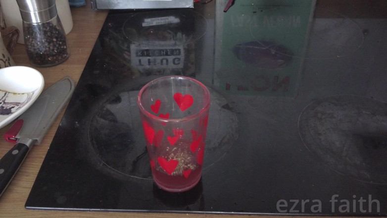 Ezra faith: Küçülen bir iksirle sikişen üvey babamı sidikle duş alıyor! HD Mp4