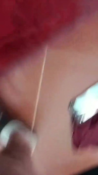 MILFがペニスを口に含み射精、フルビデオ30分