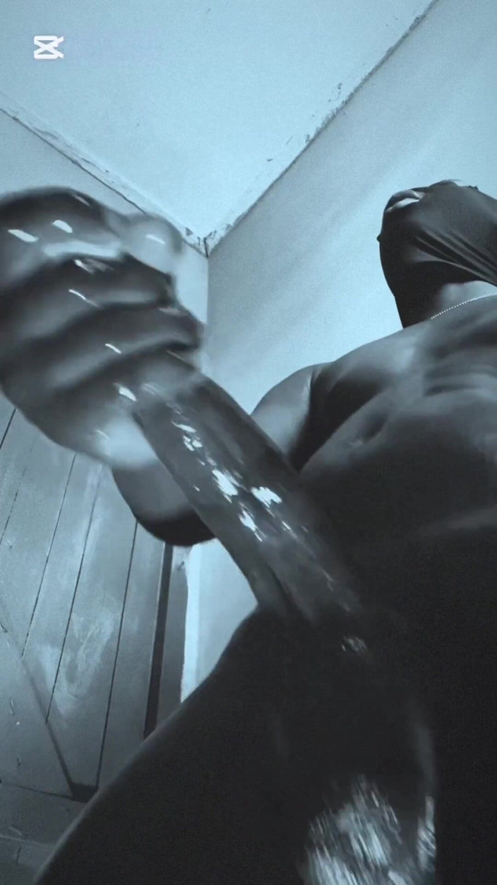 Bbc-godaddy: Partea 2 - Master Crescător De Pule Negre Mari Îl Mângâie Și Îl Fute Dur...