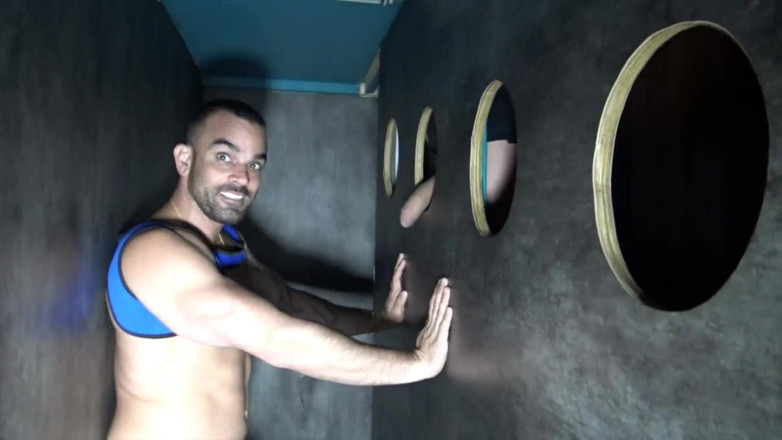 WORLDWIDE RAW FUCK STUDIO: The pornstar Damien Crosse fucked raw by French XXL cock...