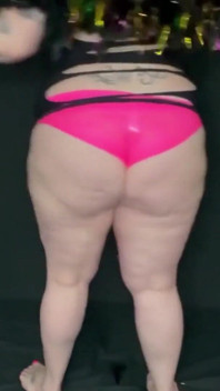 Calcinha lambendo ruiva 1