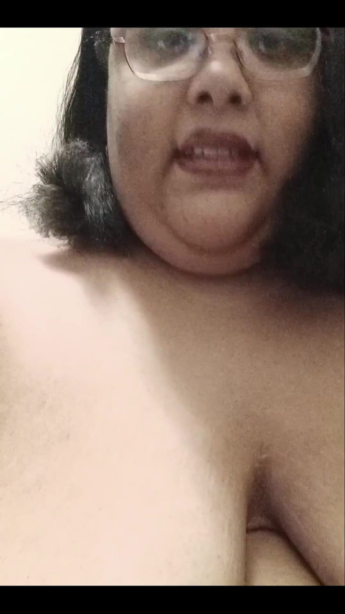 Jessica pigslut: Wanna Play with My Tits?