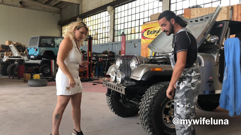 My Wife Luna: Mecanicul are o pulă uriașă