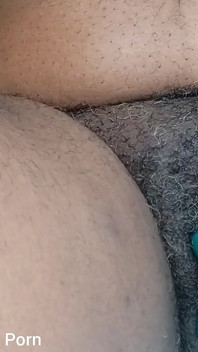 Dar piacere alla mia figa con un vibratore rabbit ha orgasmi intensi