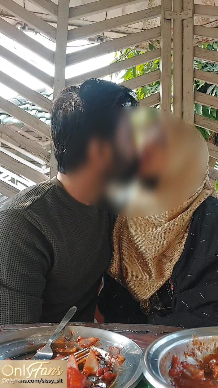 Submissive couple: Hijabi Monina Dengan Kafir Keseronokan Berisiko Di Luar, Seks Antara...