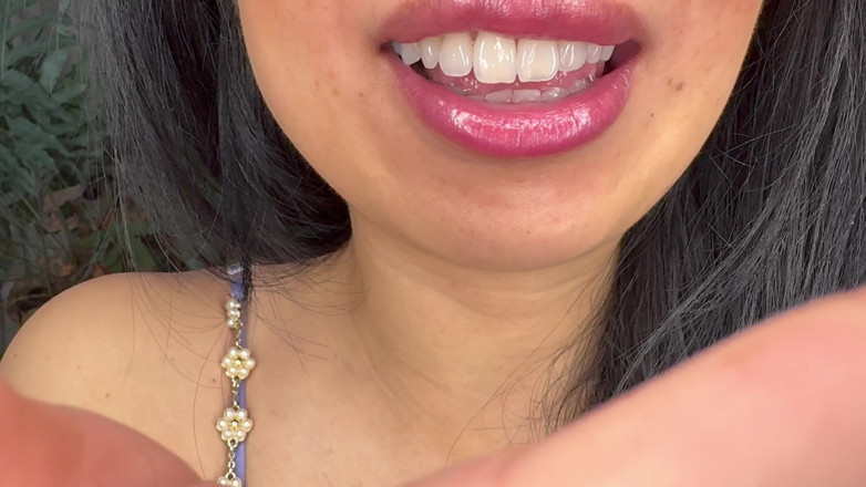 Asmr_mouth: Tiny POV Chcesz zobaczyć, gdzie kończysz?