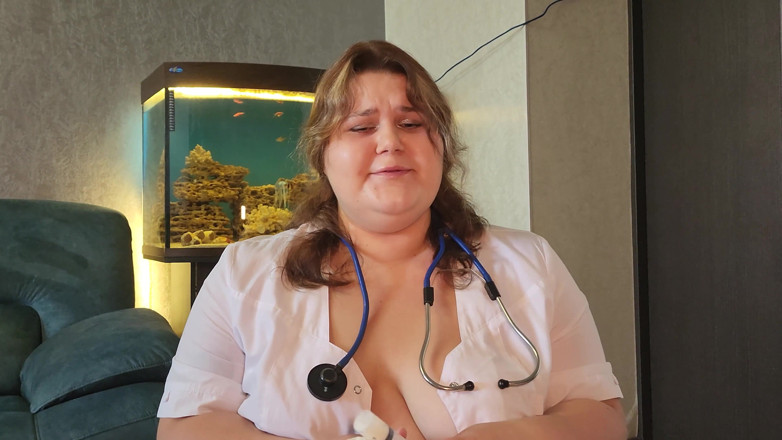 Peach Desert: Chubby Nurse with Big Boobs Loves to Drink Patients Cum
