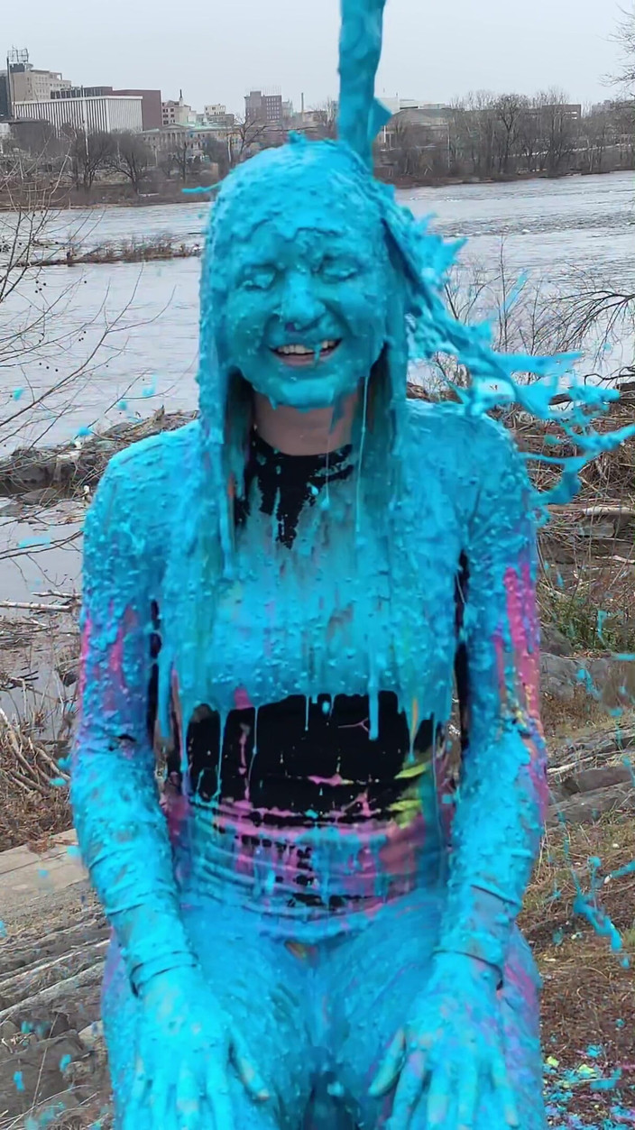 Lexxxsus: वर्जिन!