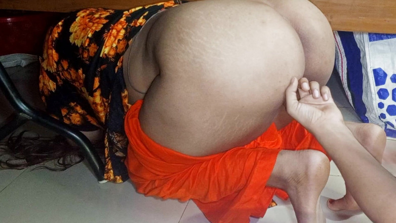 Dhaka studio: Stiefbrust fickte stiefschwein, während sie im bett steckt