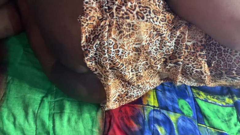 Angoori: Khiêu dâm tamil