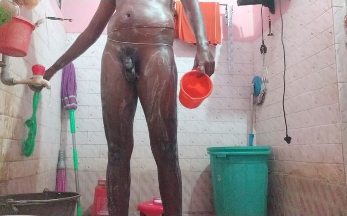 Tamil 10 inches BBC: Spettacolo di bagno sexy tamil10inchesbbc