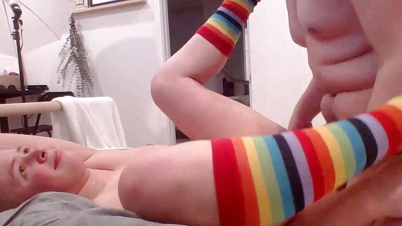 Hvnter: 18letá twink bere velkého staršího ptáka