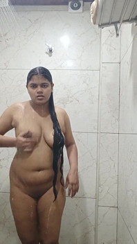 नहाना और रगड़ना