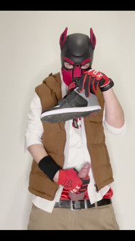 Sneaker Sniff