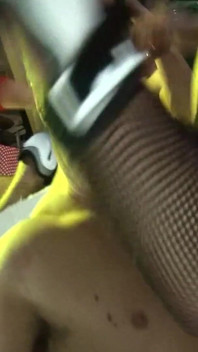 rolar choot drishy-2 kaale baal vaali milf(chodne laayak mammi) rolar garl kati lee adhovastr men buddhi vaale dost ko ek saath chod rahi hai aur viry saajha kar rahi hai