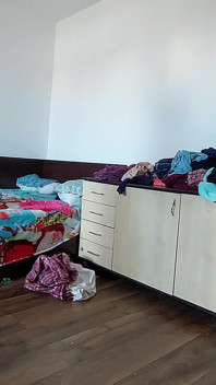 Esposa Amateur Se Divierte Probándose Ropa Y Corte.
