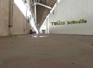 Alfacontent Babes: Blonďatá kočka dostává hračku a velkého ptáka do svých děr