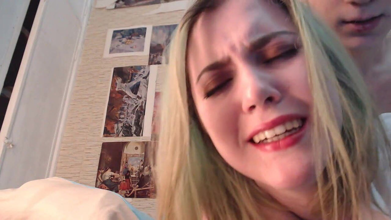 Stacy Moon: Facing the Cam While He's Fucking Me Hard in Doggy