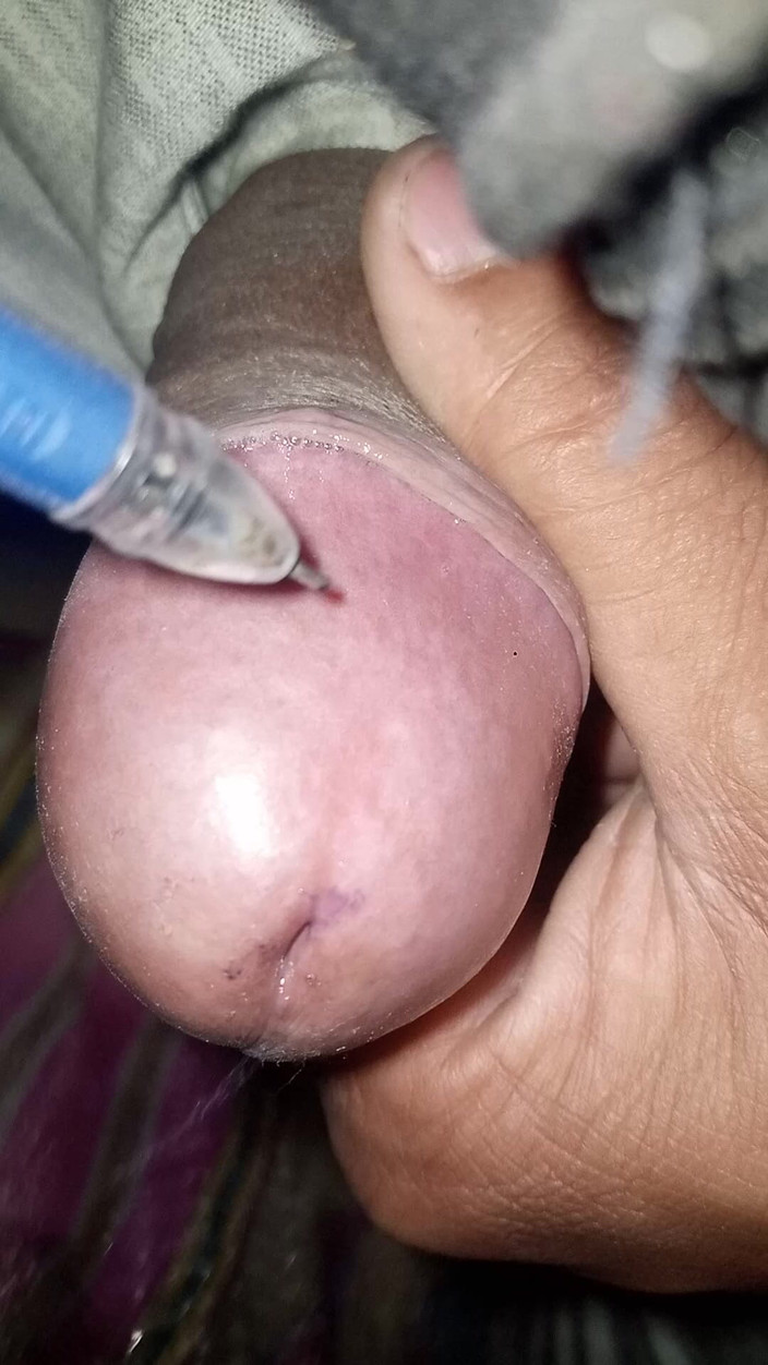 Deepak1989cage: Op kantoor