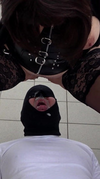 My Cuckold Husband Swallows a Huge Load of Cum From My Pussy