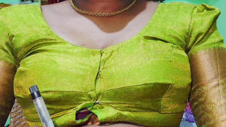 Desi Mohini: Indische hete vrouw slaapkamer kwam uit mond met vriendje