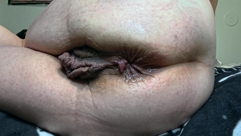 LunaXscorpia: Huge Strawberry Dildo in Thick Ass: Deep Anal Riding &amp; Wet...