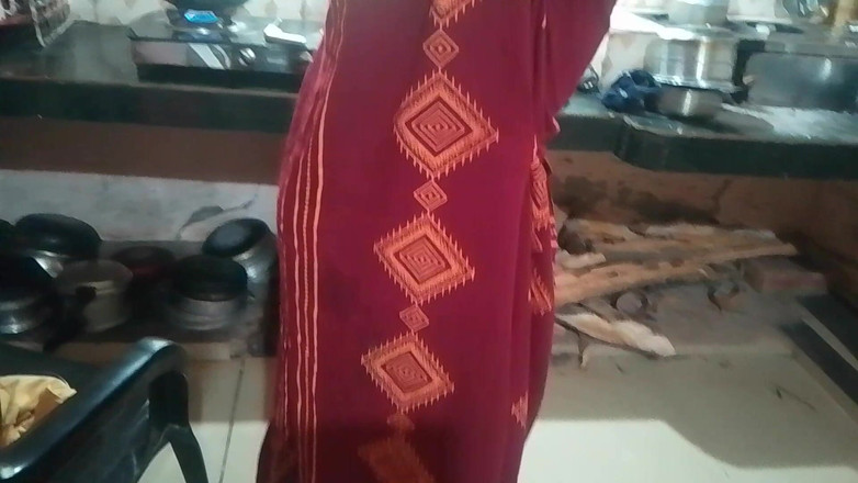 Skydreem1104: Man en vrouw hebben seks in de keuken