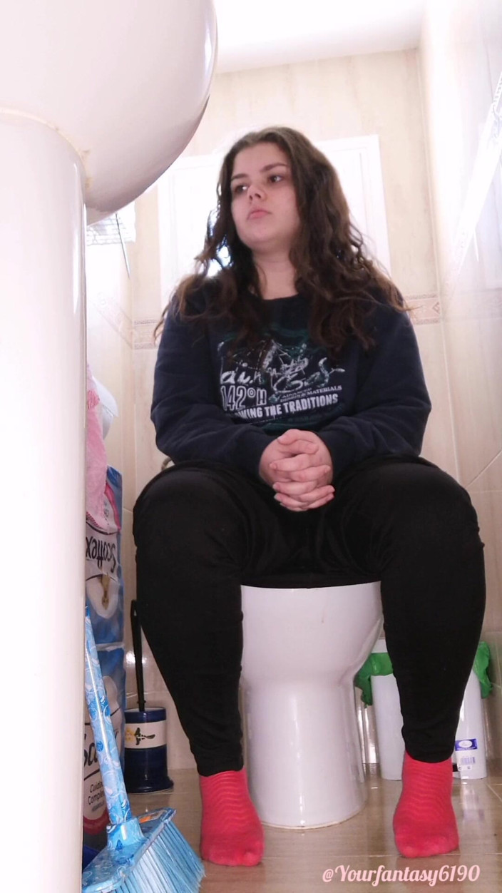 Your fantasy studio: Toilet Diaries First Week Compilation