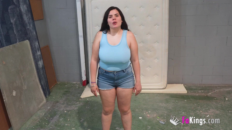FAKings: 私はアルマ・ロペスで、とても巨乳でフーリガンです。見知らぬ男と偽装でセックスする