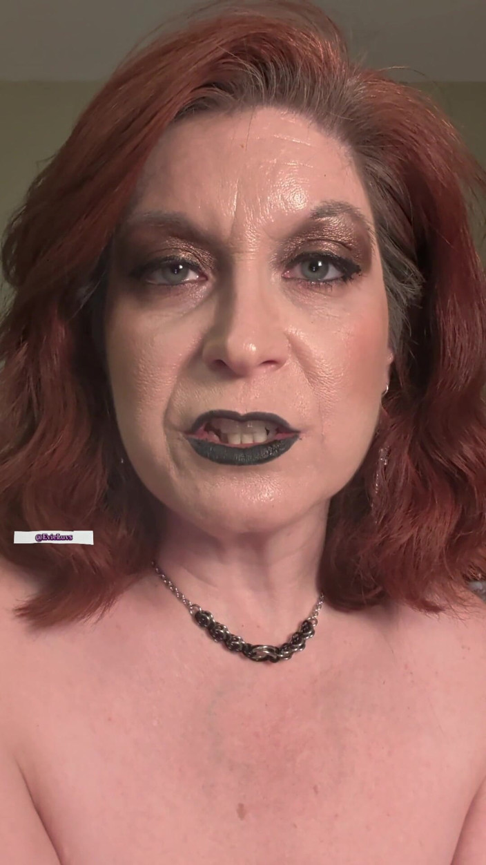 Elianna: Femdom Degrading JOI