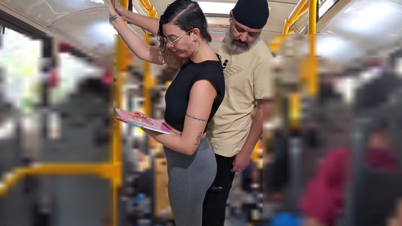 Gabi SweetCouplesStories: Kurevská studentka dostane výstřik v autobuse
