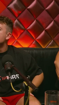 Karmen Karma používá olej ze slaniny jako lubrikant