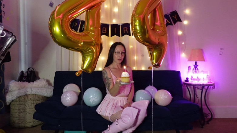 Raven Willow: Mum ışığı ve cupcake özlemi