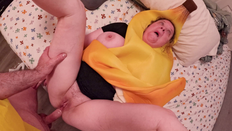 Erin Electra: Anal Sex with Stepmom on Halloween