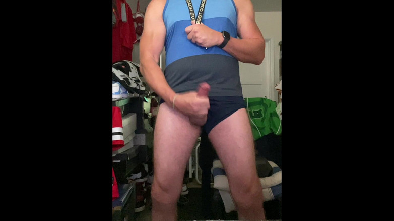 JockDad87: O încărcătură mare de spermă de la Jockdad87