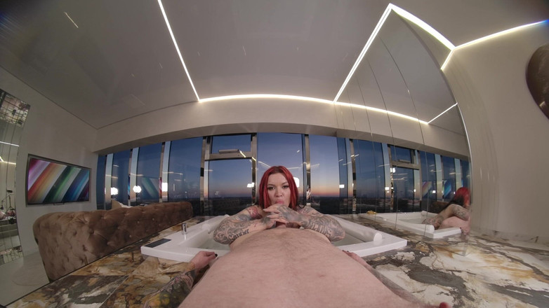 Sabien Demonia: Je baise un fan dans un jacuzzi