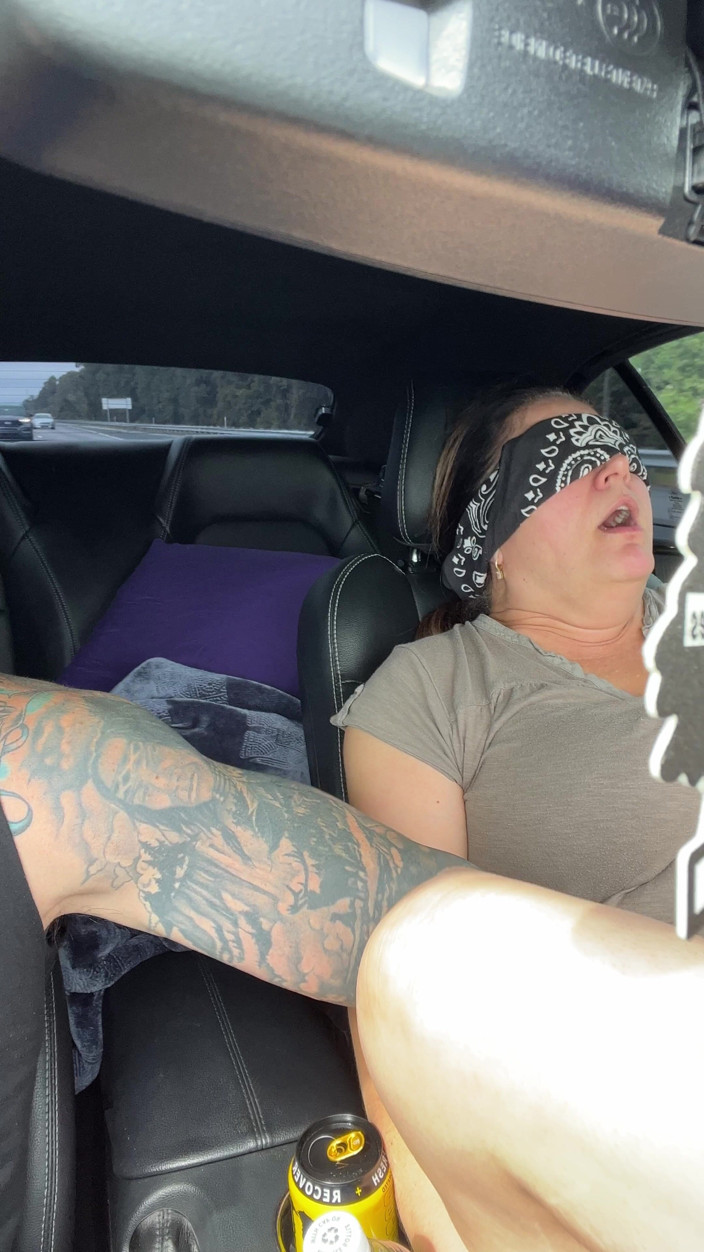 KingDom24: Cum puta paseo en coche 2