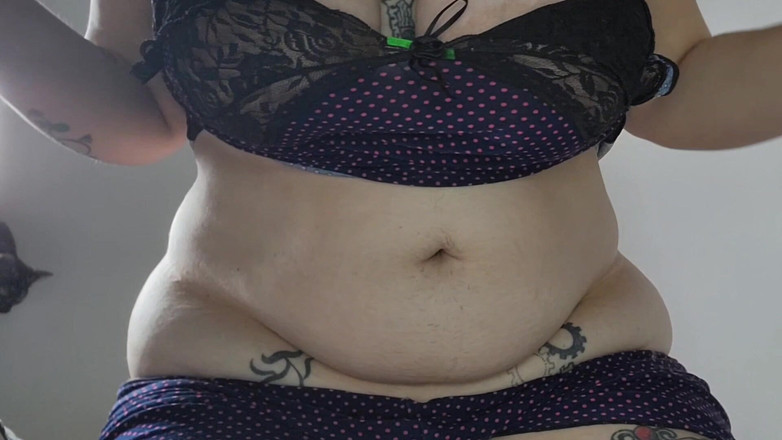 alucidfever: Tarian sensual, buah dada dan pantat di muka awak