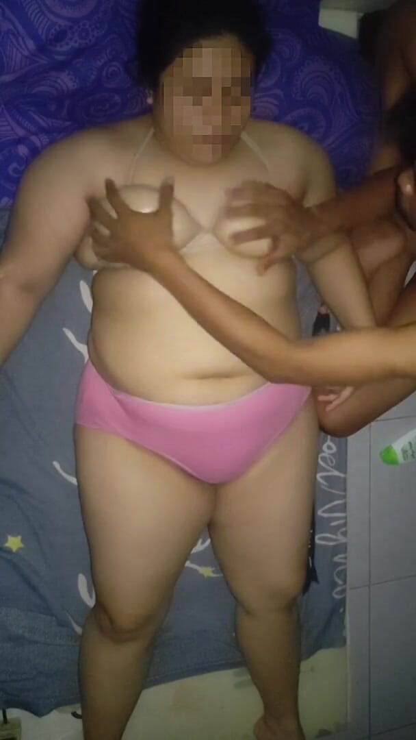 my_wife_chubby: Knullar styvmor bystiga bröst
