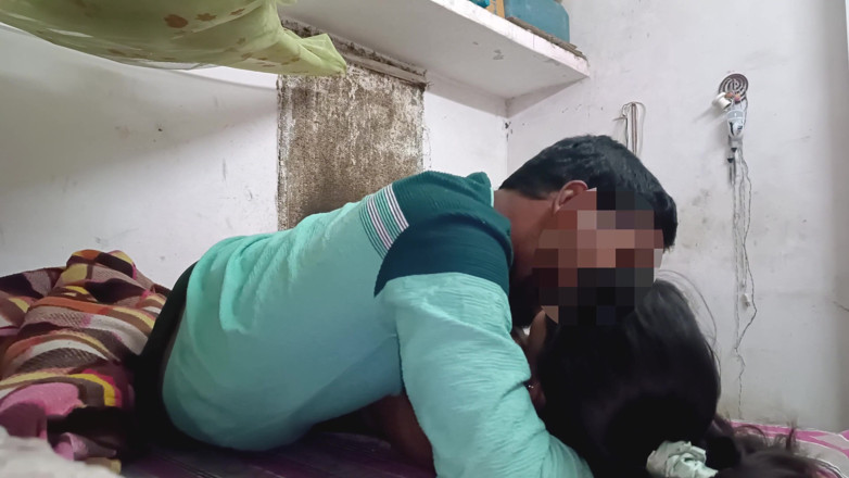 SanskariGirl1: The Native Virgin Girl Was Convinced to Have Sex and...