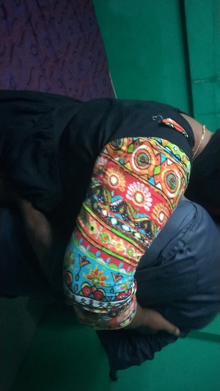 Benita sweety: Akka thangachi sama-sama sama cowok berotot