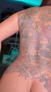 Fund Mare Cu O Vagină Perfectă Este Futută De Un Penis Uriaș Din Punct De Vedere
