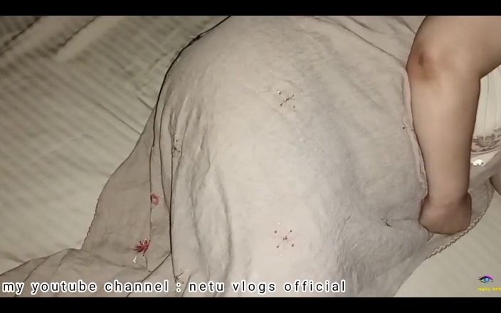 Netu: Gaand chudai si pelacur india pantat bahenol lagi asik ngentot